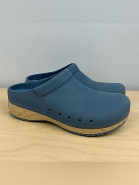 Dansko Women’s Size 37 / 6.5-7 Kane Molded Blue Slip On Mule Clogs